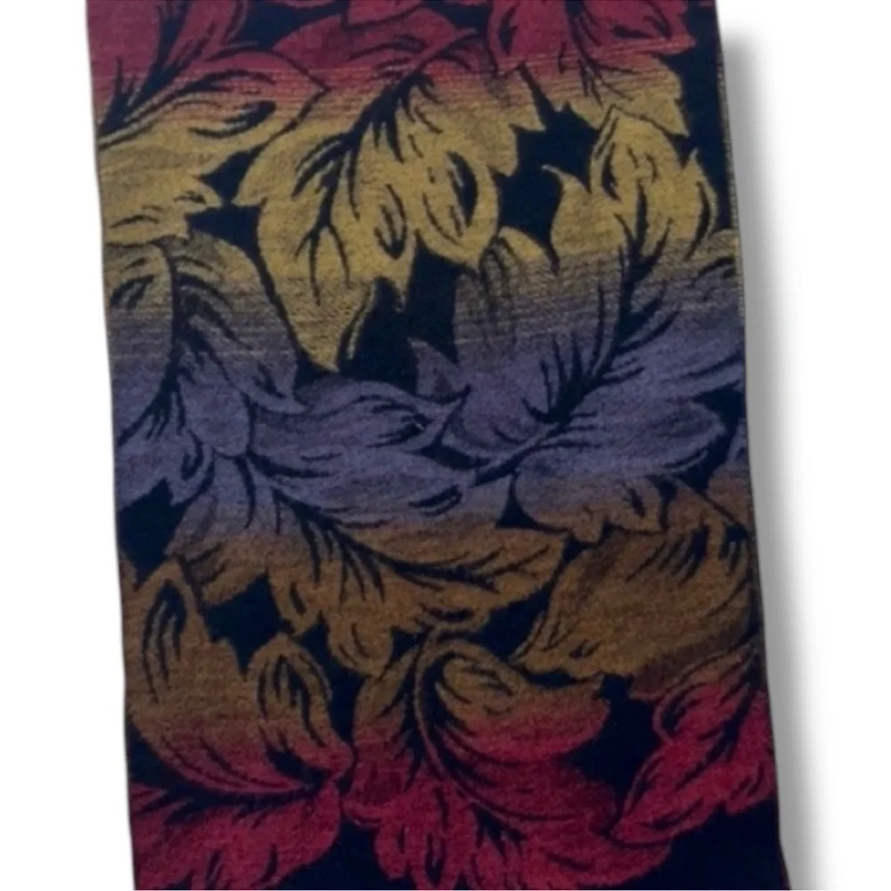 Scarf Boho Nice and Soft Leaf Print with Fringe in Beautiful Fall Colors OS 🍭